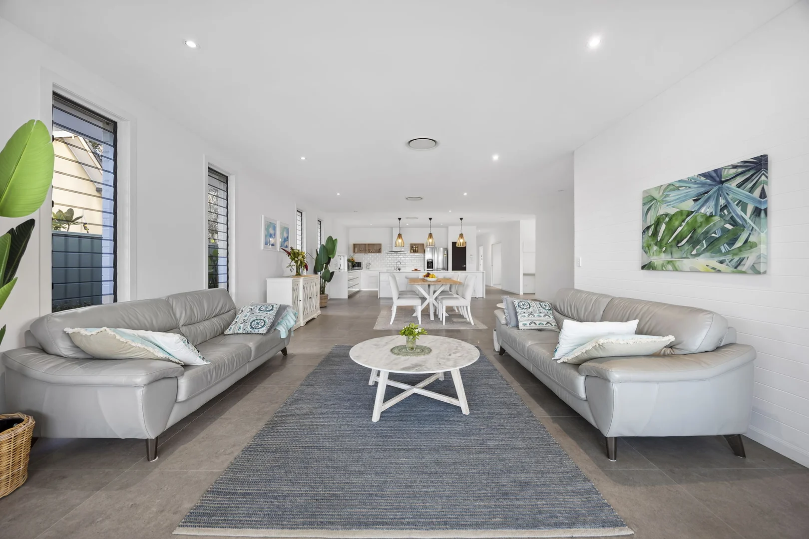 1/28 Babbler Court, Burleigh Waters QLD 4220