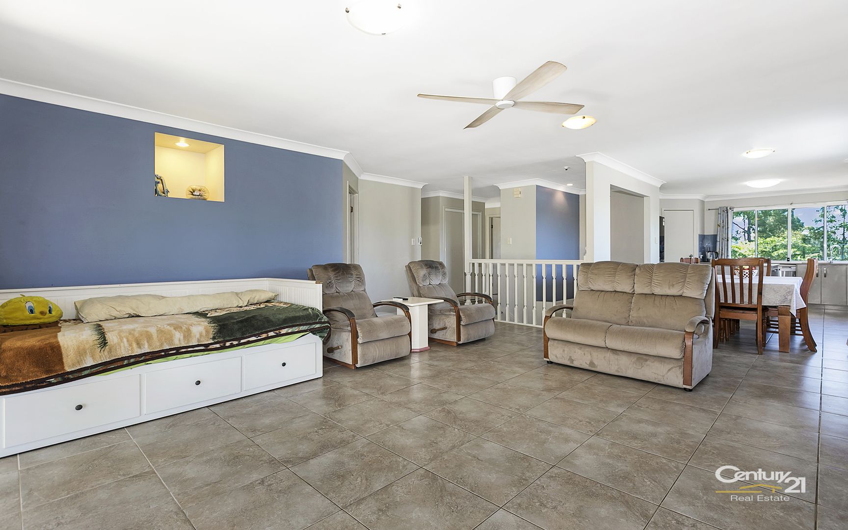 7 Inverness St, Ferny Grove QLD 4055, Image 2