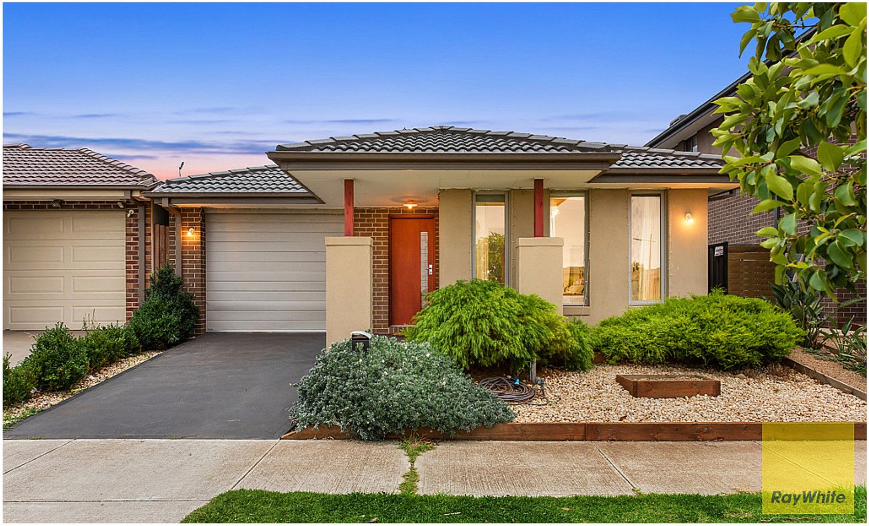 3 bedrooms House in 10 Vibrandia Way TRUGANINA VIC, 3029