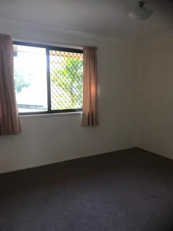 Additional image 6 of 2 Stonyfell Crt, Holland Park QLD 4121