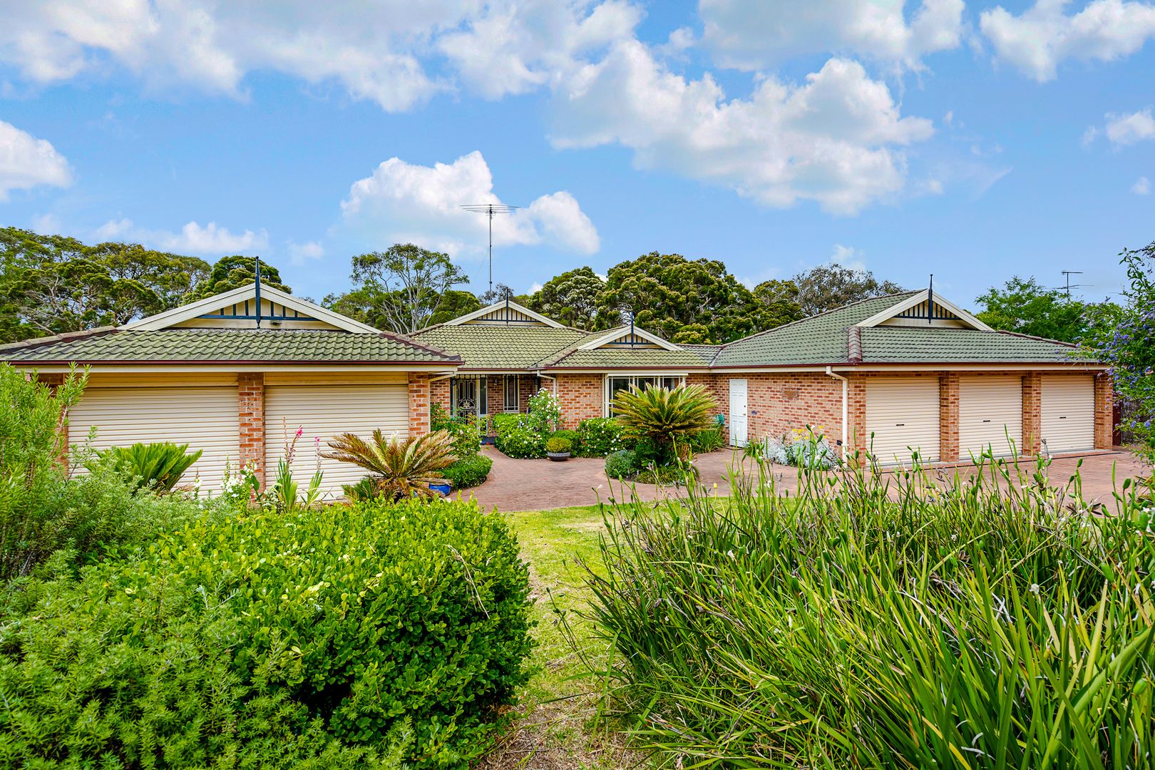 75 Barkly Drive, Windsor Downs Property History & Address Research