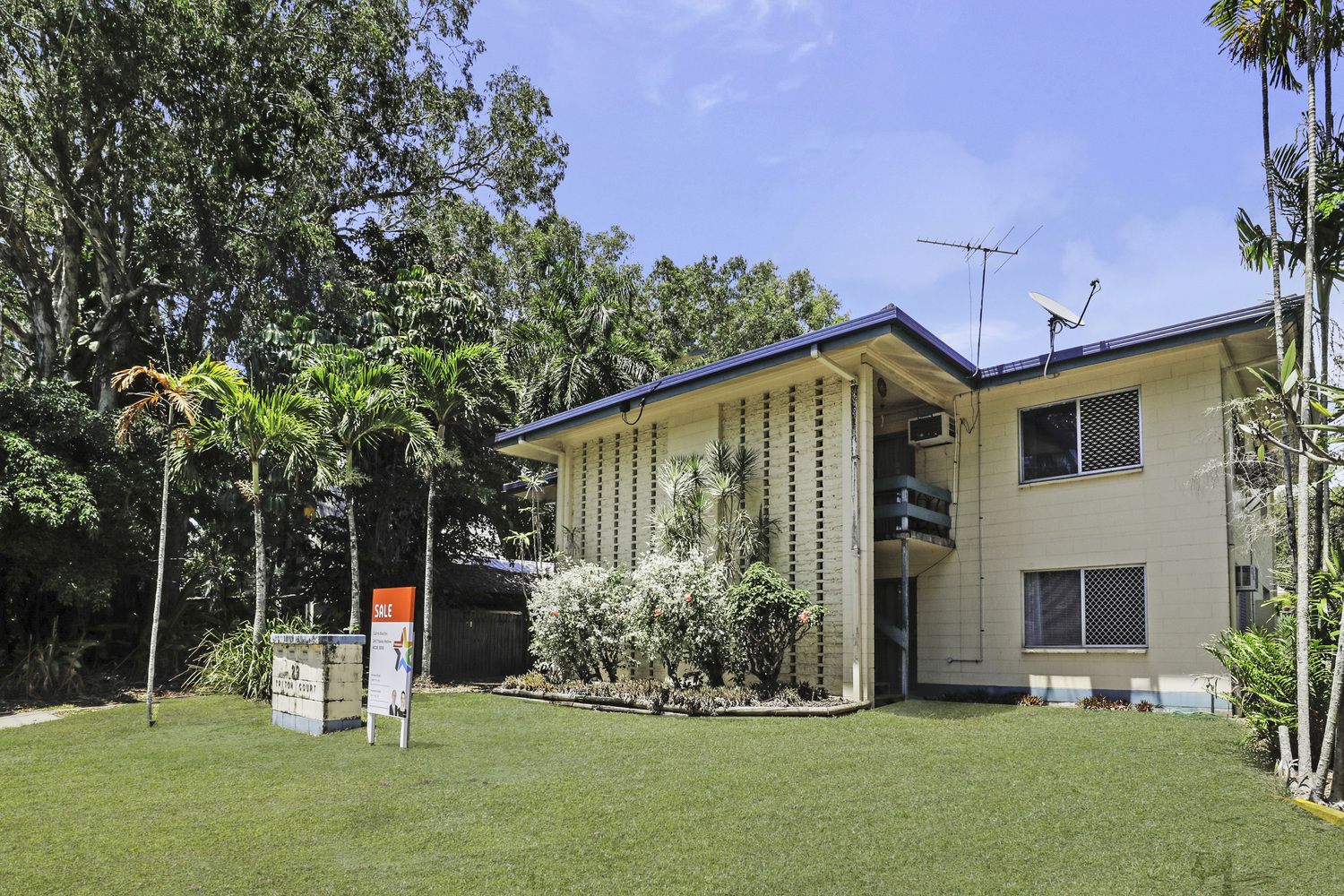 2/29 Bouganvillea Street, Holloways Beach QLD 4878, Image 0