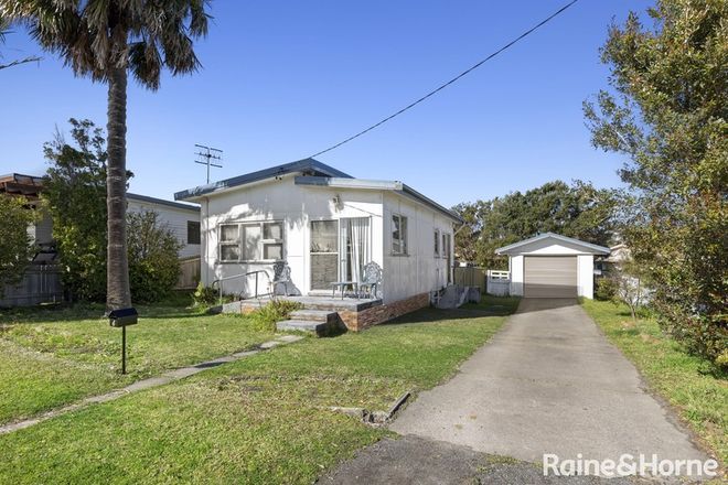 Picture of 6 Hollywood Avenue, ULLADULLA NSW 2539