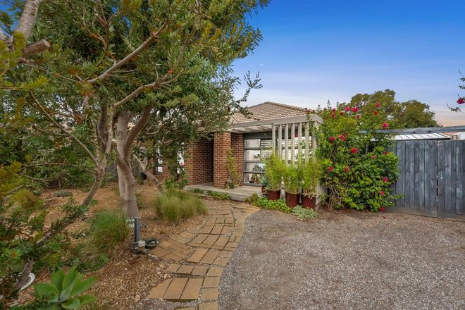 Picture of 7 Dune Street, ST LEONARDS VIC 3223