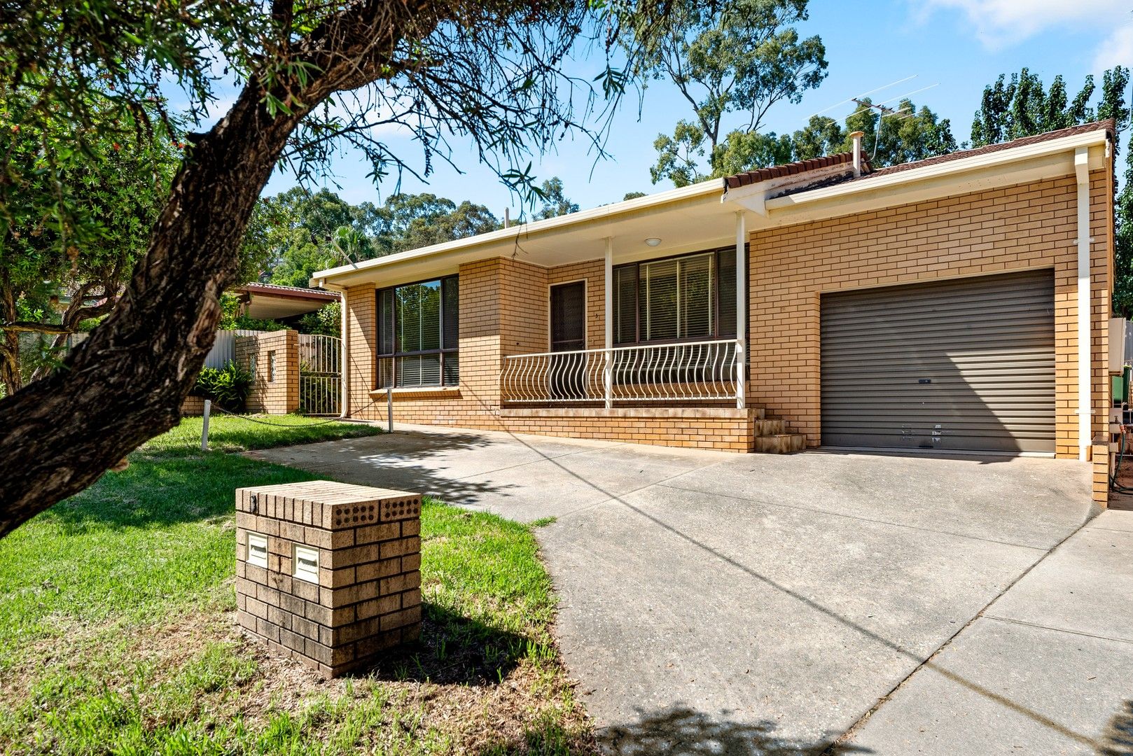 2 bedrooms Townhouse in 1/584 Mott Street WEST ALBURY NSW, 2640