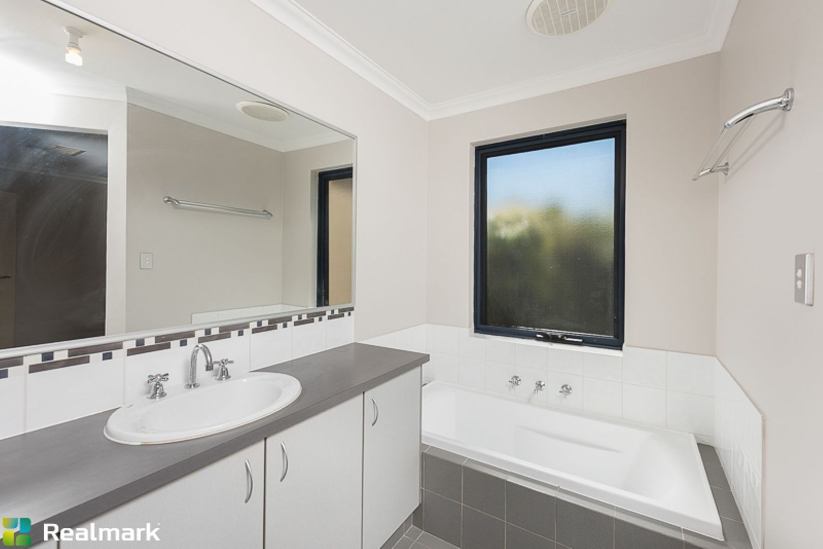 2 Karak Road, Wannanup WA 6210, Image 2