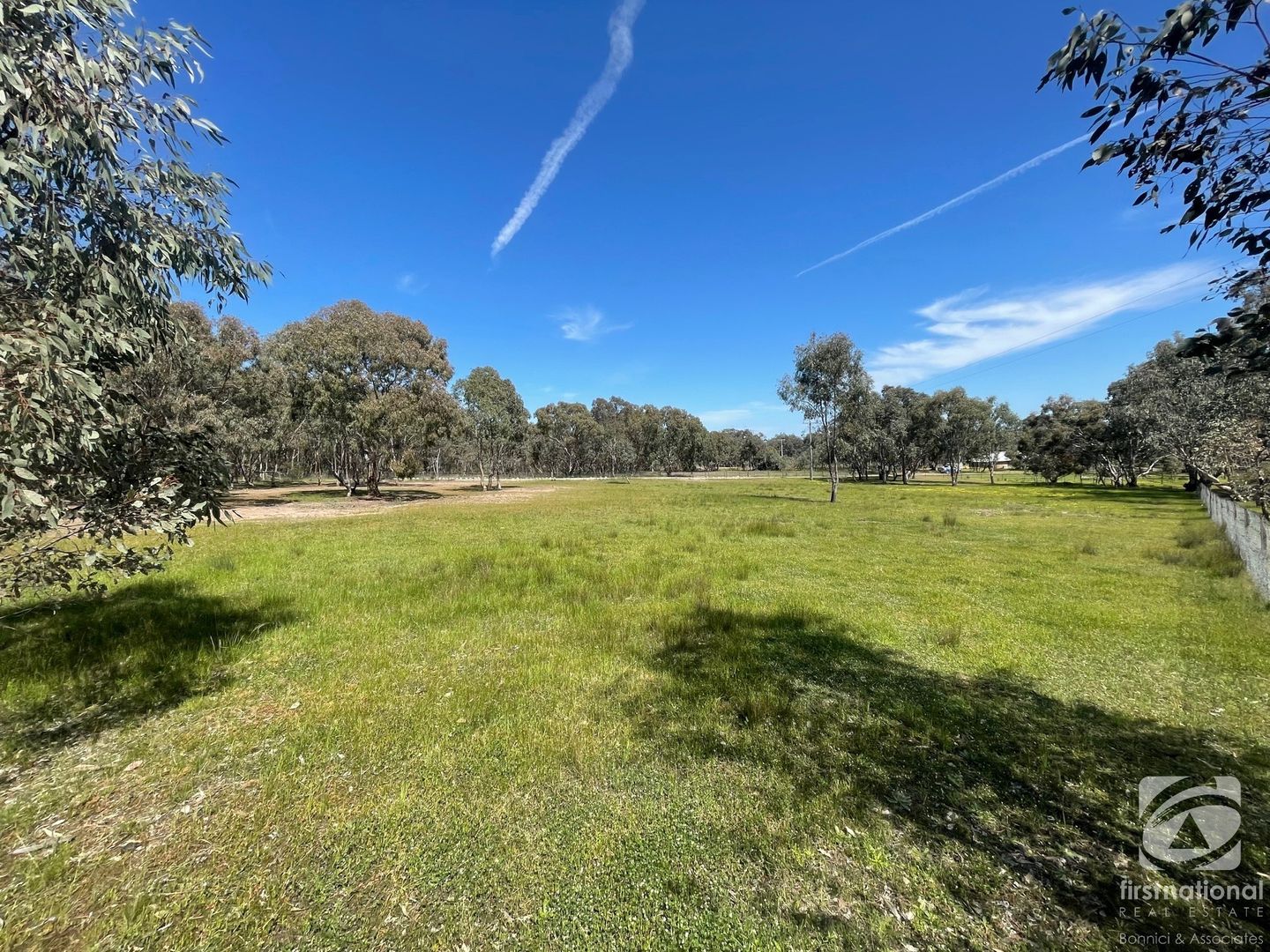 2/24 Eldorado-Tarrawingee Road, Eldorado VIC 3746, Image 2