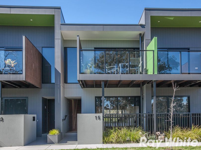 15 Albany Road, Mill Park VIC 3082, Image 1