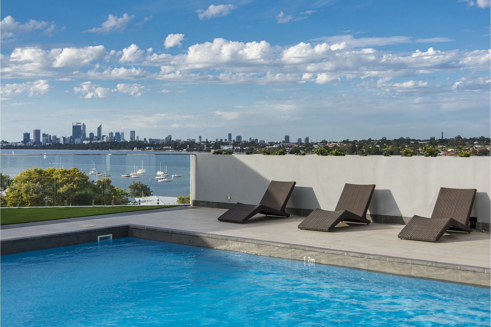 1 bedrooms Apartment / Unit / Flat in 402/908 Canning Highway APPLECROSS WA, 6153