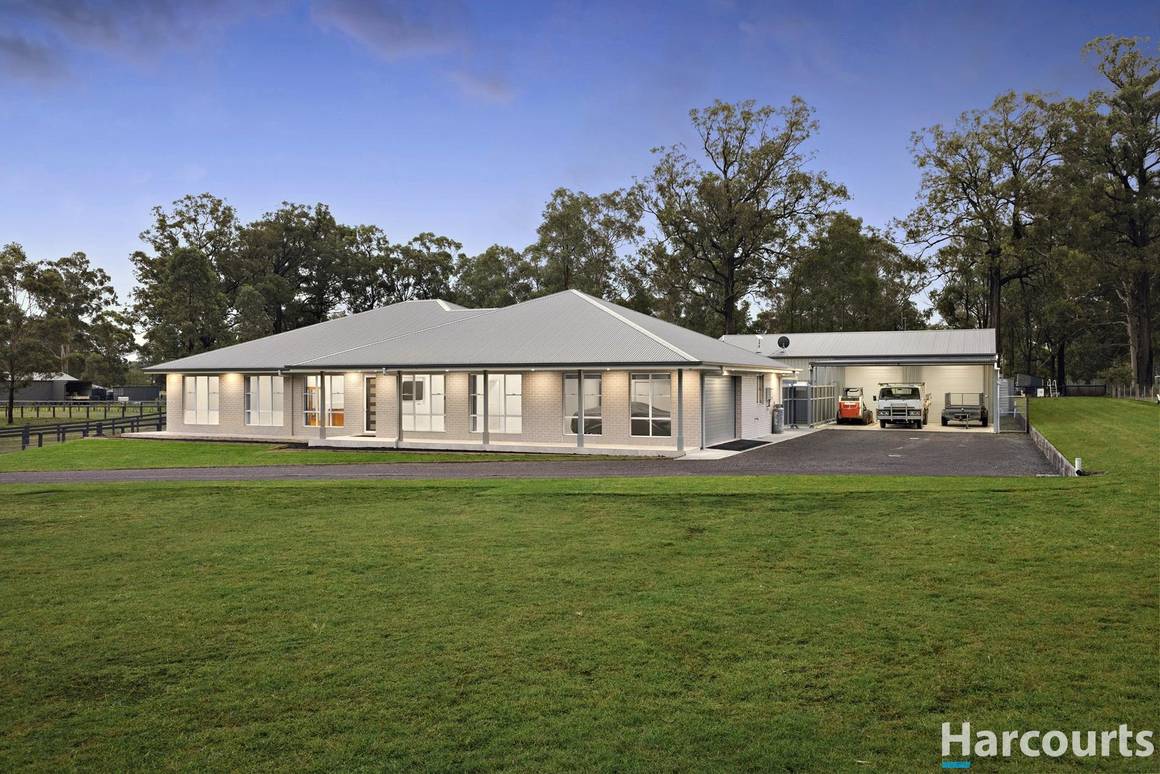 Picture of 16 Nirvana Close, VACY NSW 2421