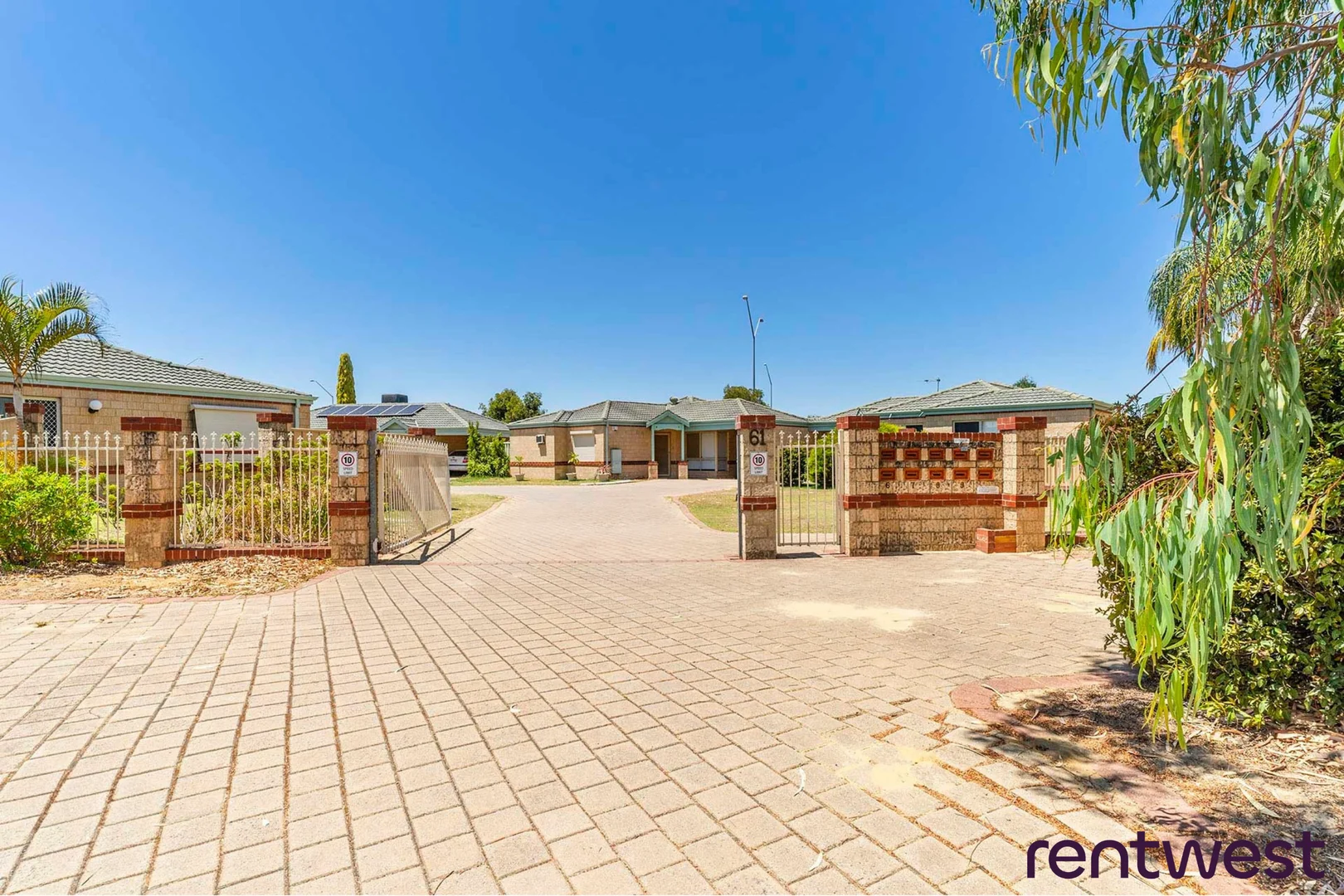 8/61 Rochester Avenue, Beckenham WA 6107