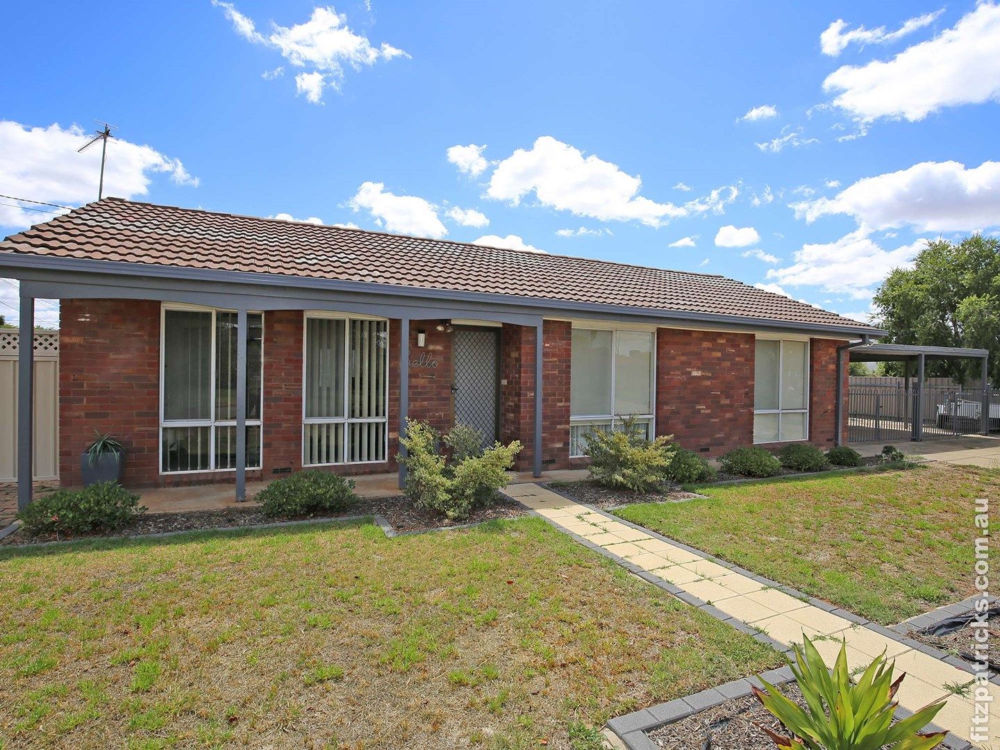 5 Eyre Street, Lake Albert NSW 2650, Image 0