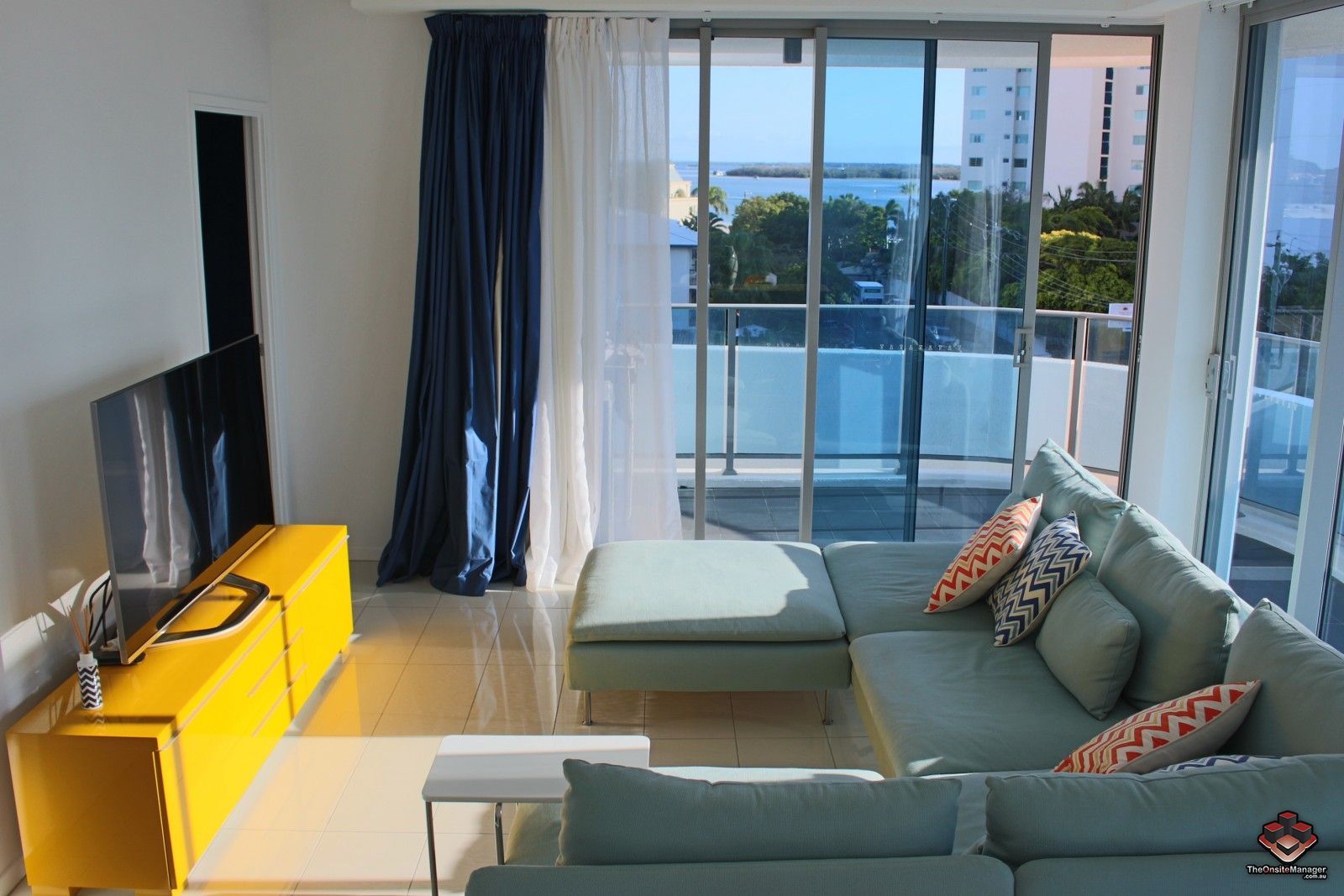 ID21109303/20 Labrador Street, Labrador QLD 4215 Apartment For Rent