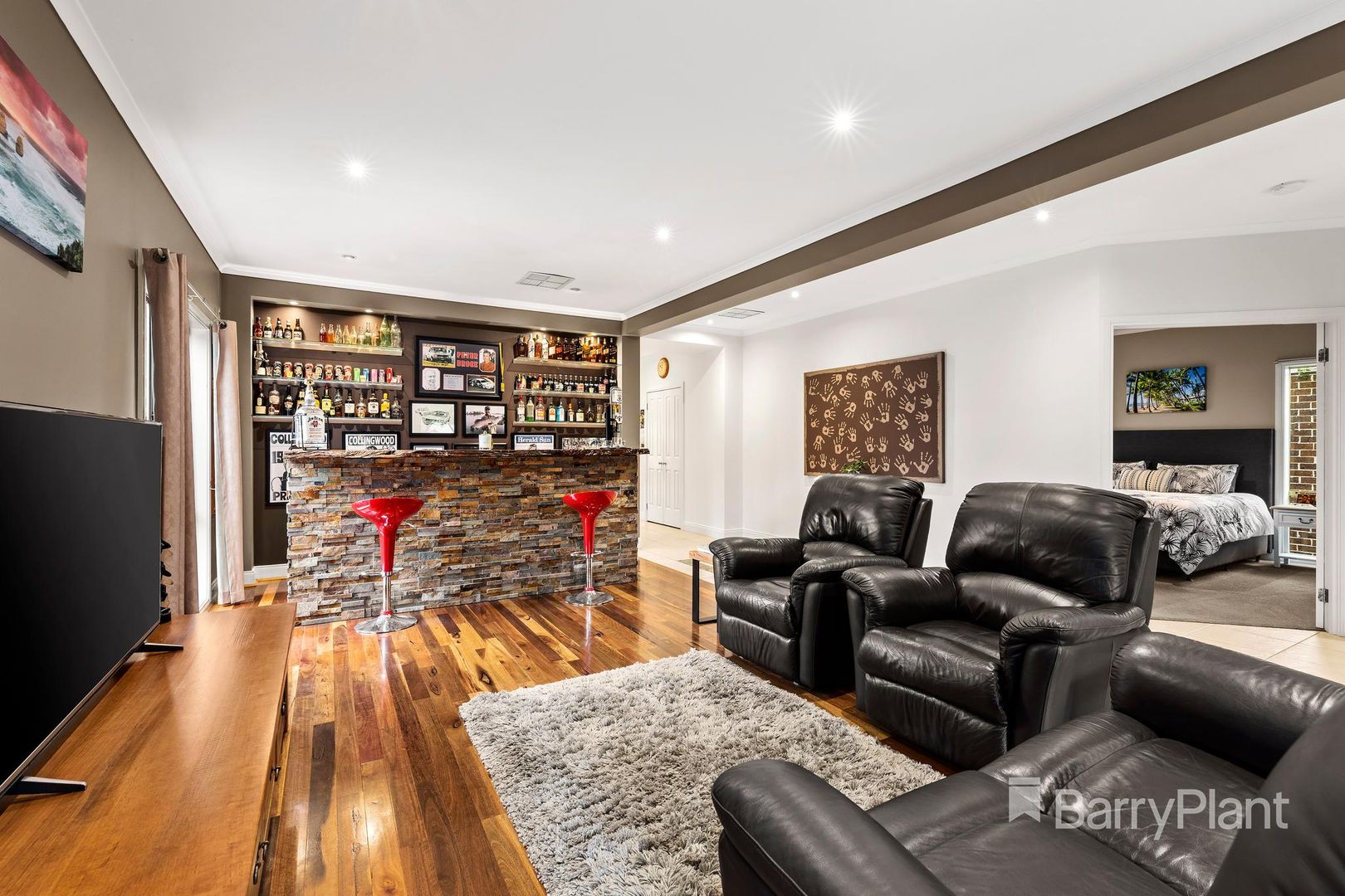 18 Delacombe Drive, Mill Park VIC 3082, Image 1