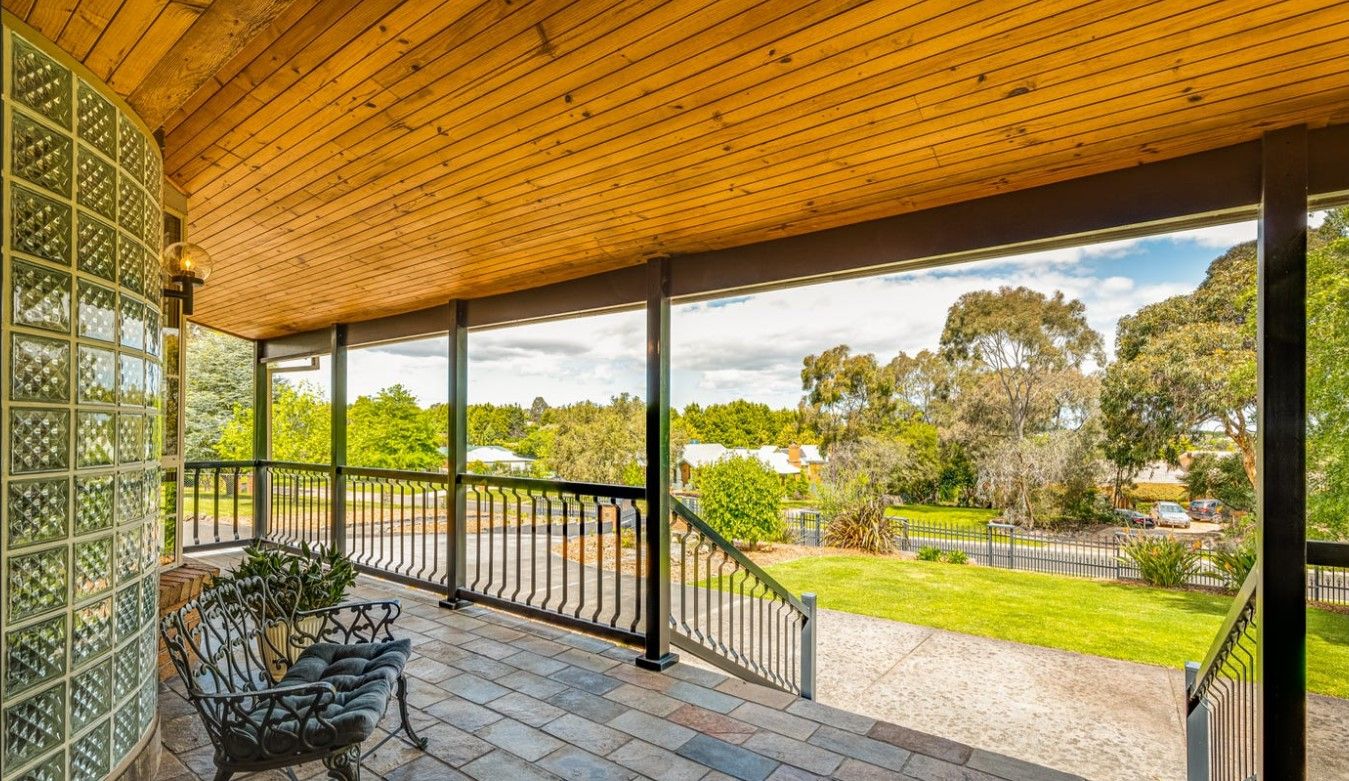 3940 Carolyn Close, Narre Warren North VIC 3804 House For Rent Domain