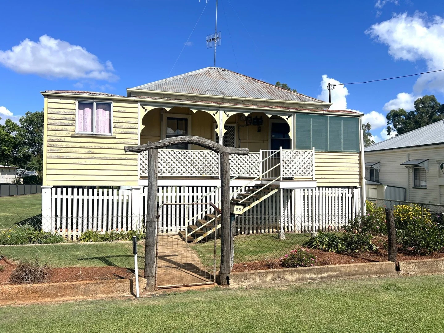 98 Mackenzie Street, Wondai QLD 4606