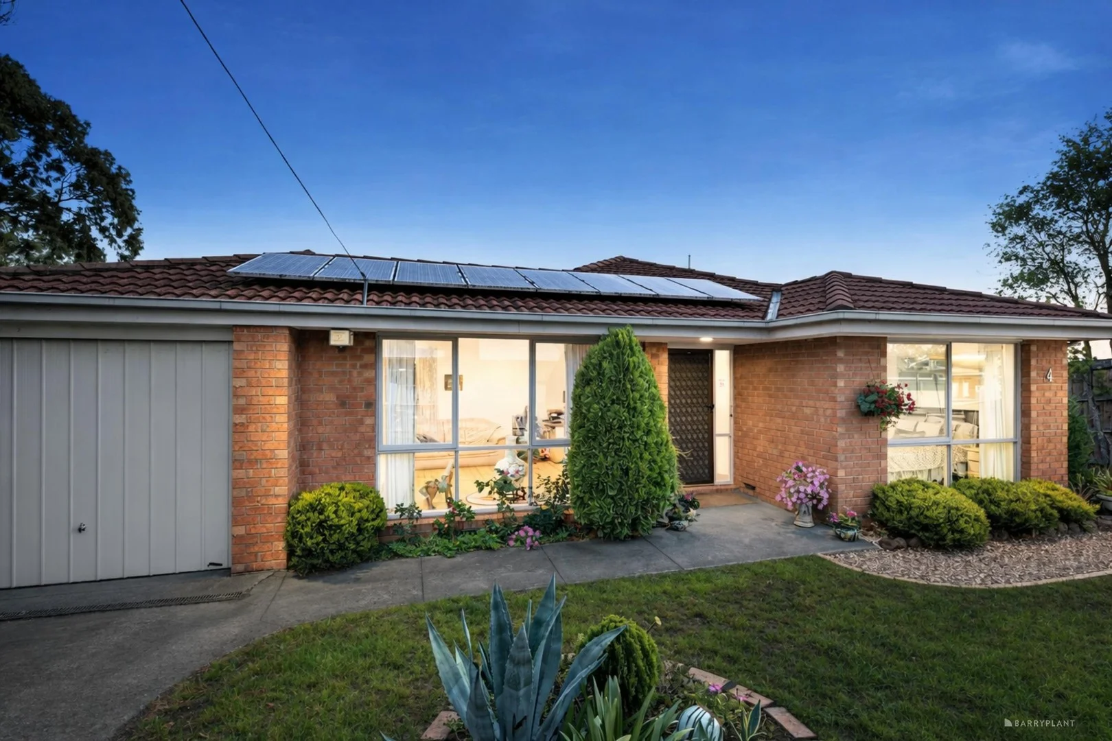 1/4 Springfield Road, Blackburn VIC 3130
