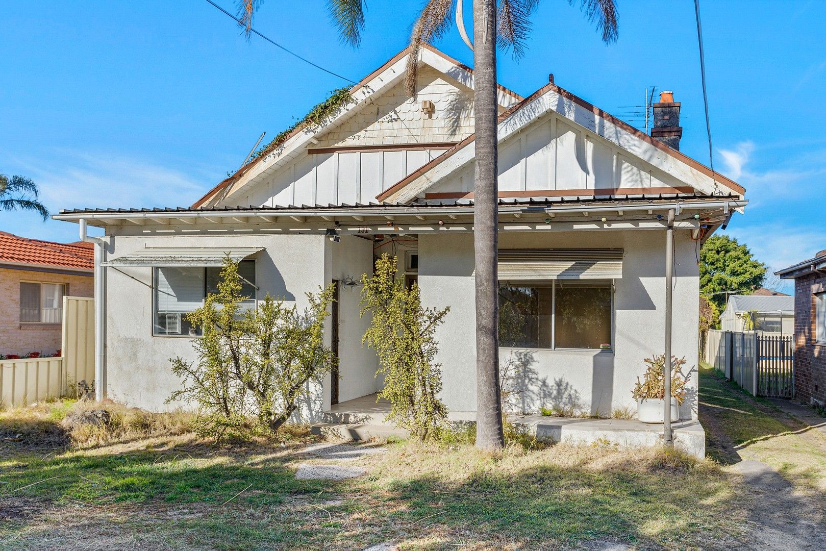 2 bedrooms Semi-Detached in 131B Russell Avenue DOLLS POINT NSW, 2219