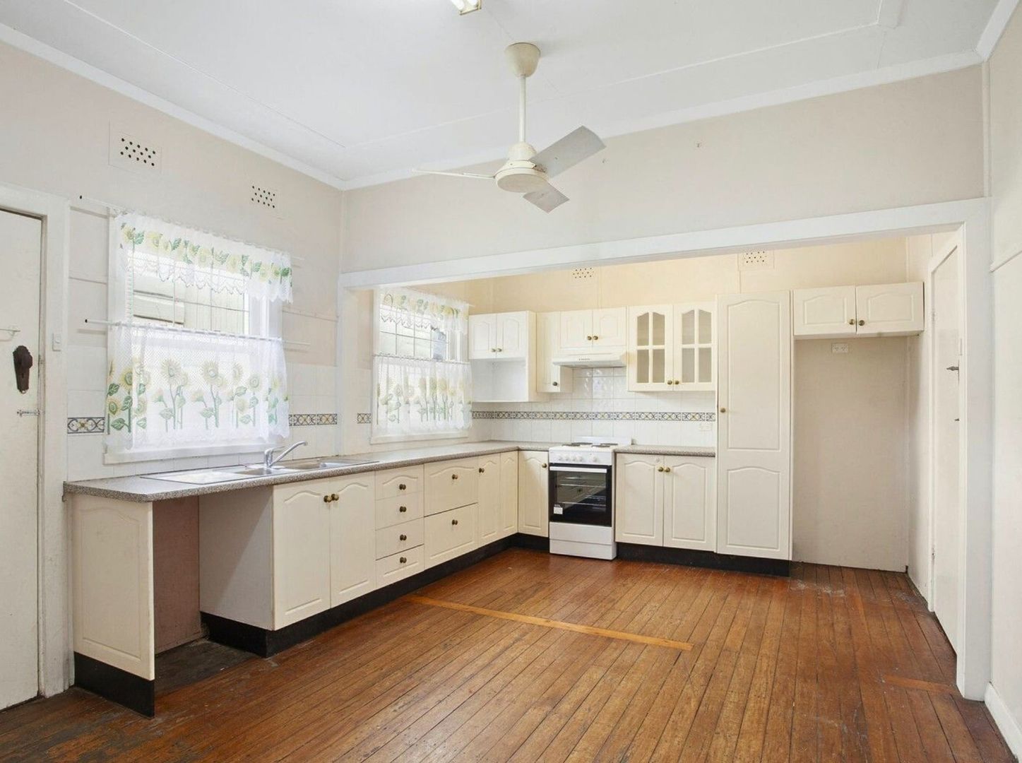 11 Yoorala Road, Yarrawonga Park NSW 2264 House For Rent Domain