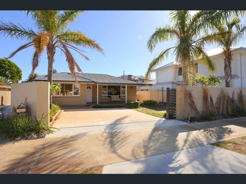 4 bedrooms House in 31 WAVEL AVENUE RIVERTON WA, 6148