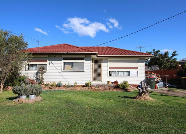 3 Oaklea Place, Canley Heights NSW 2166