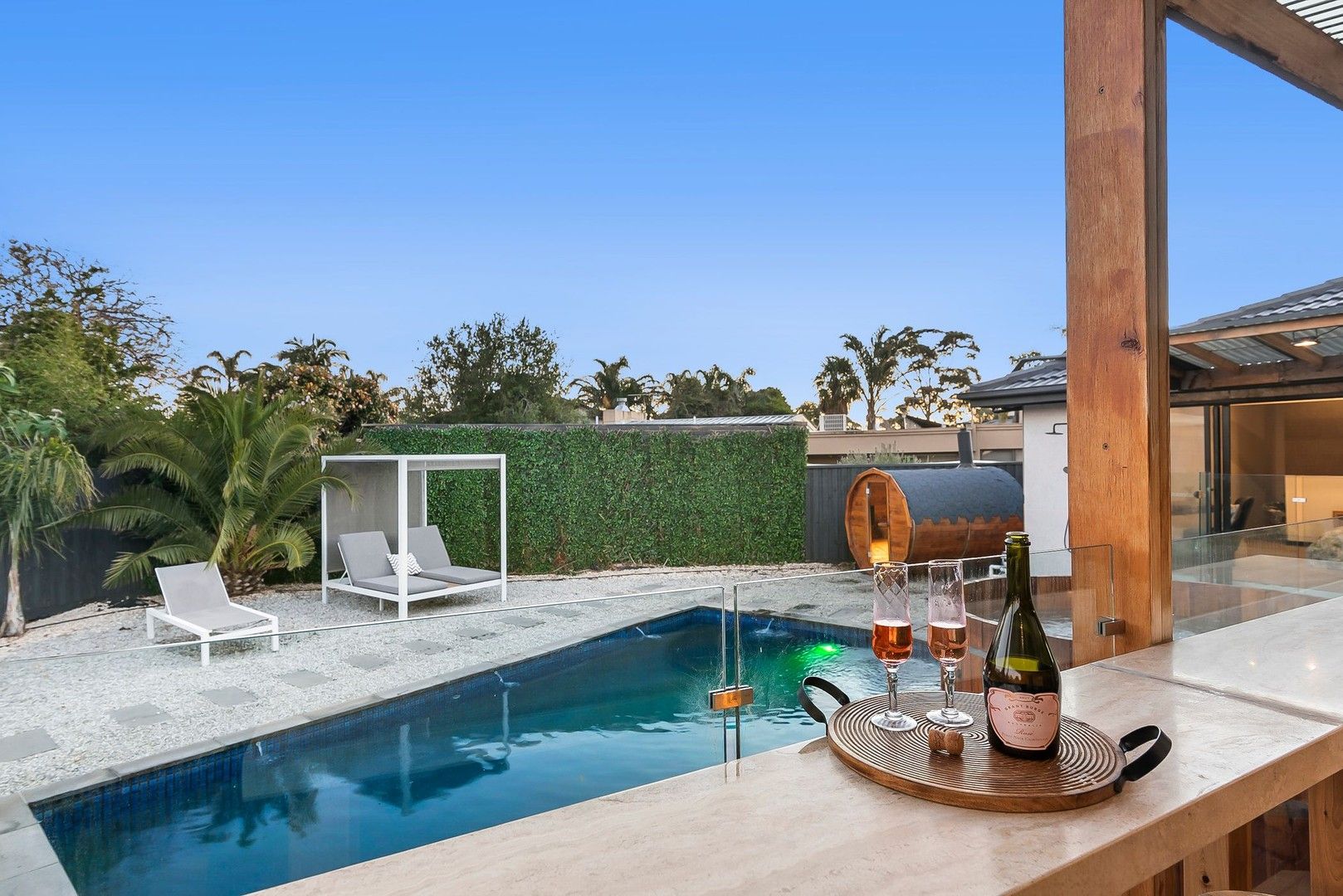 4 bedrooms House in 7 Carnoustie Court FRANKSTON VIC, 3199