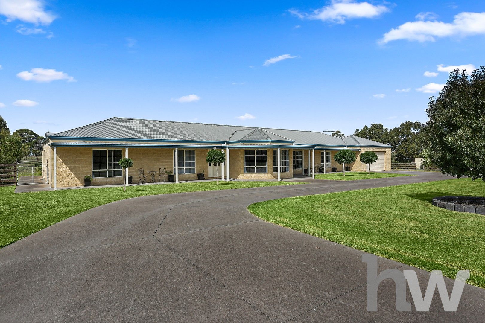 40 Braemar Court, Lovely Banks VIC 3213, Image 2