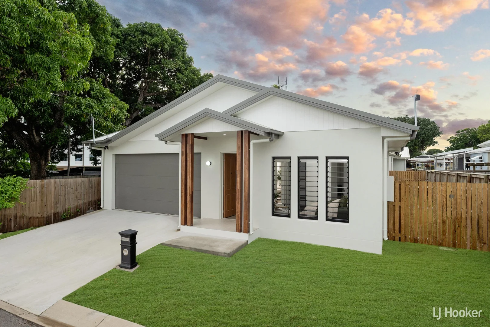 4 Greenslade Street, West End QLD 4810