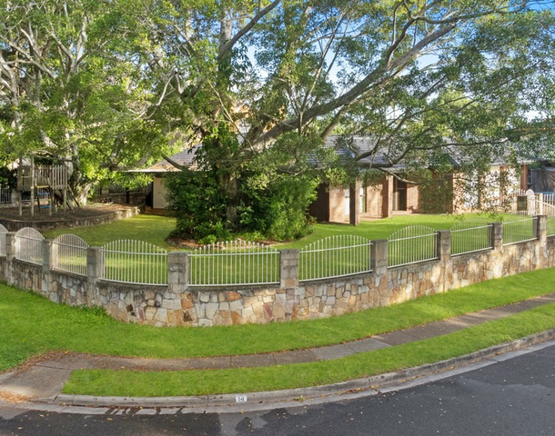 14 Bridgnorth Street, Carindale QLD 4152