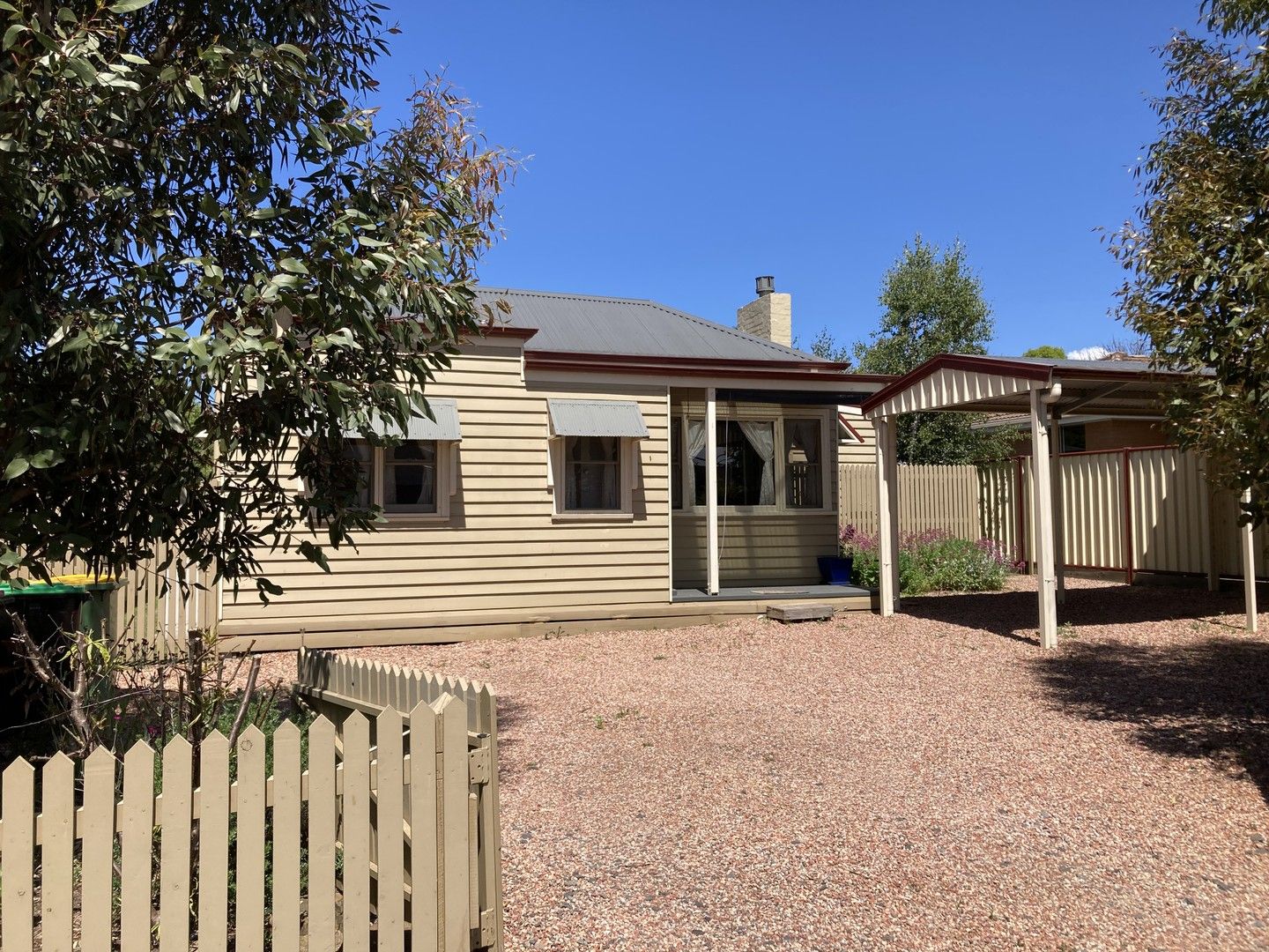 3 bedrooms House in 6a Tower Street KYNETON VIC, 3444