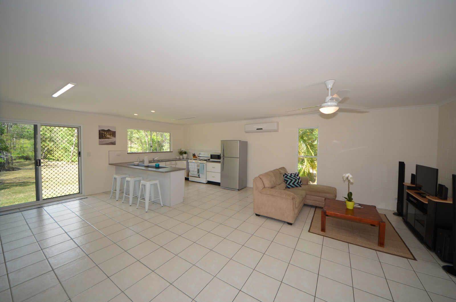 37 Rollinson Drive, Victoria Plains QLD 4751, Image 2