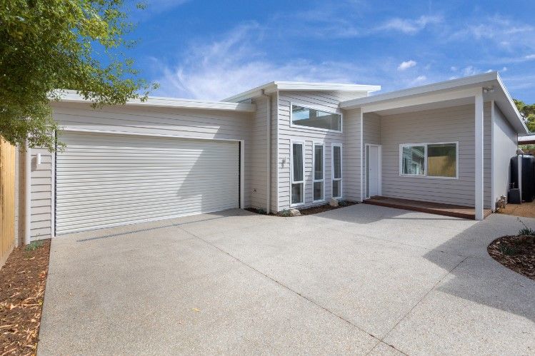 3 bedrooms Townhouse in 12A Leisure Way North ROSEBUD VIC, 3939