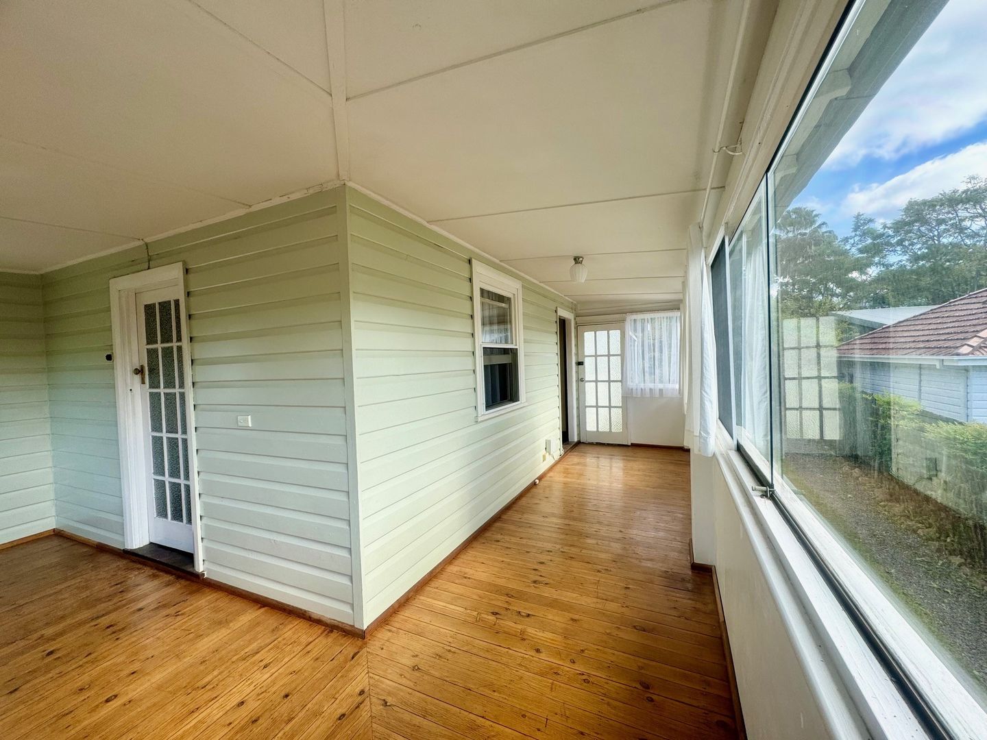 6 McKenzie Avenue, Wollongong NSW 2500 House For Rent Domain