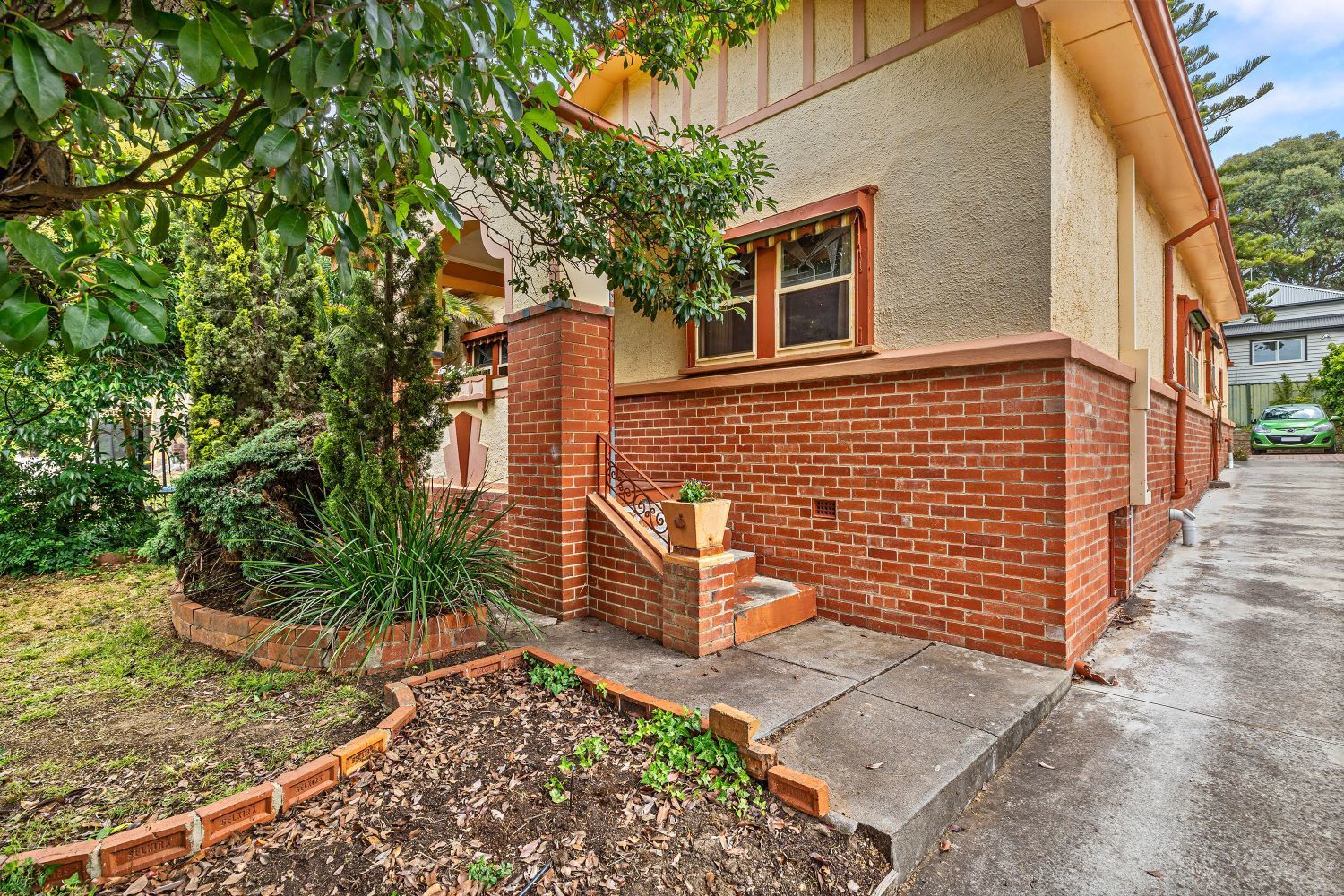 38 Carpenter Street, Quarry Hill VIC 3550 Domain