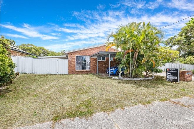 Picture of 1/126 Bishop Road, BEACHMERE QLD 4510