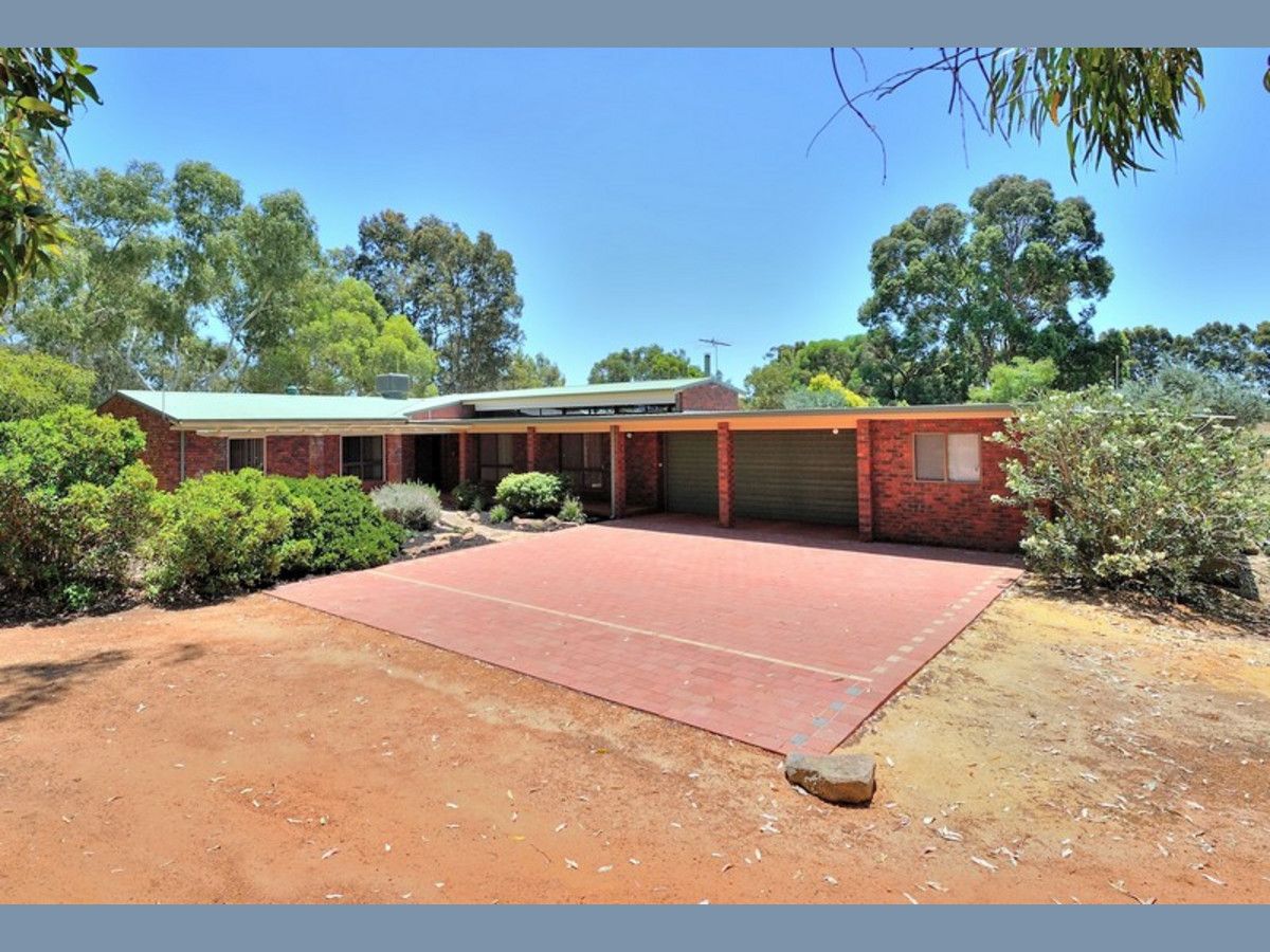 51 Beryl Avenue, Millendon WA 6056, Image 2