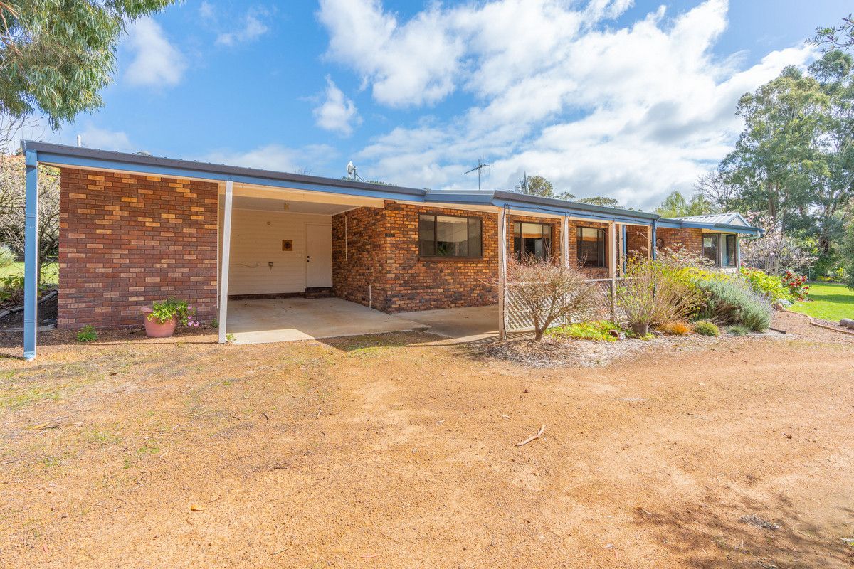 59 Martin Street, Mount Barker WA 6324, Image 2