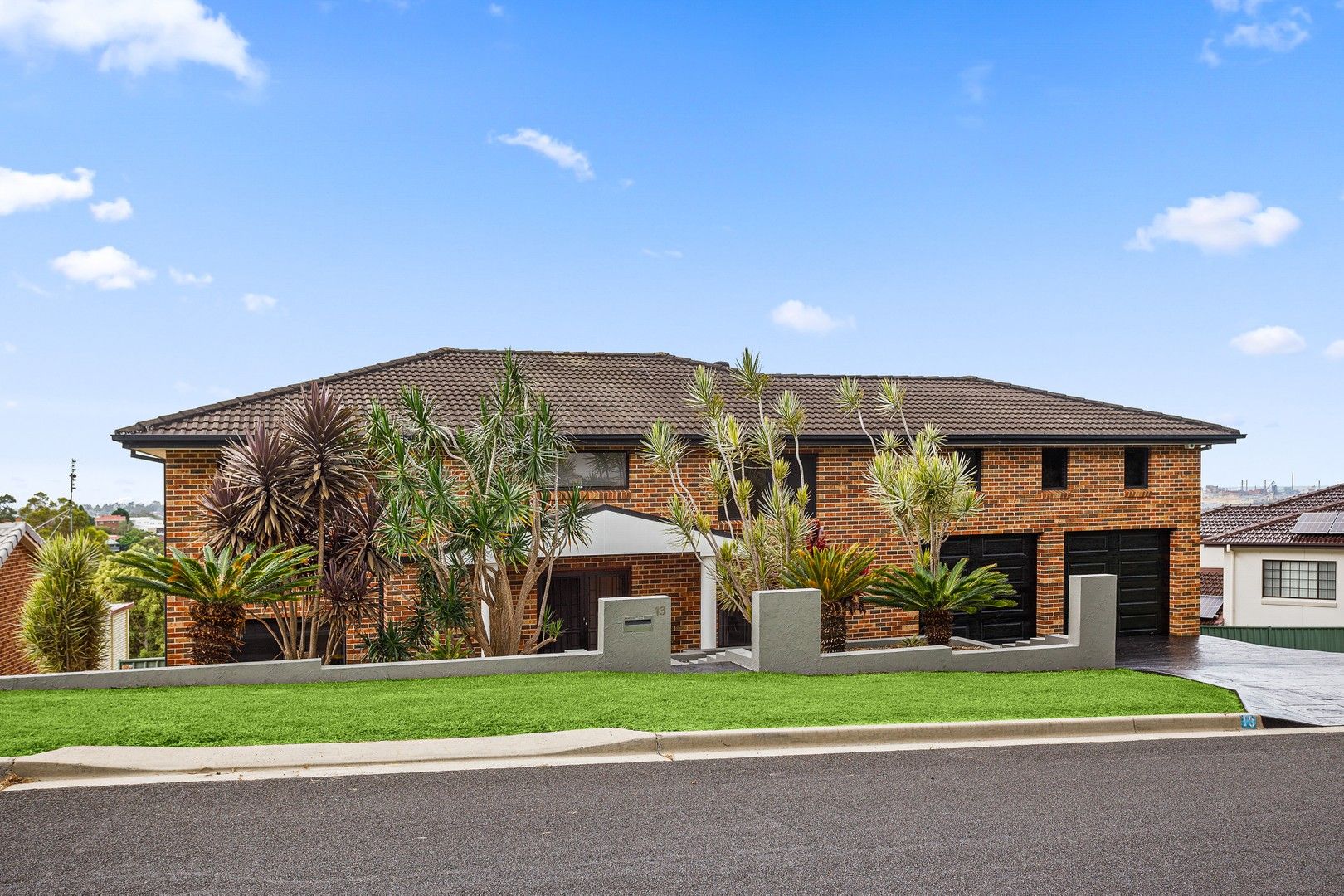 13 Plumwood Cres, Cordeaux Heights NSW 2526, Image 0