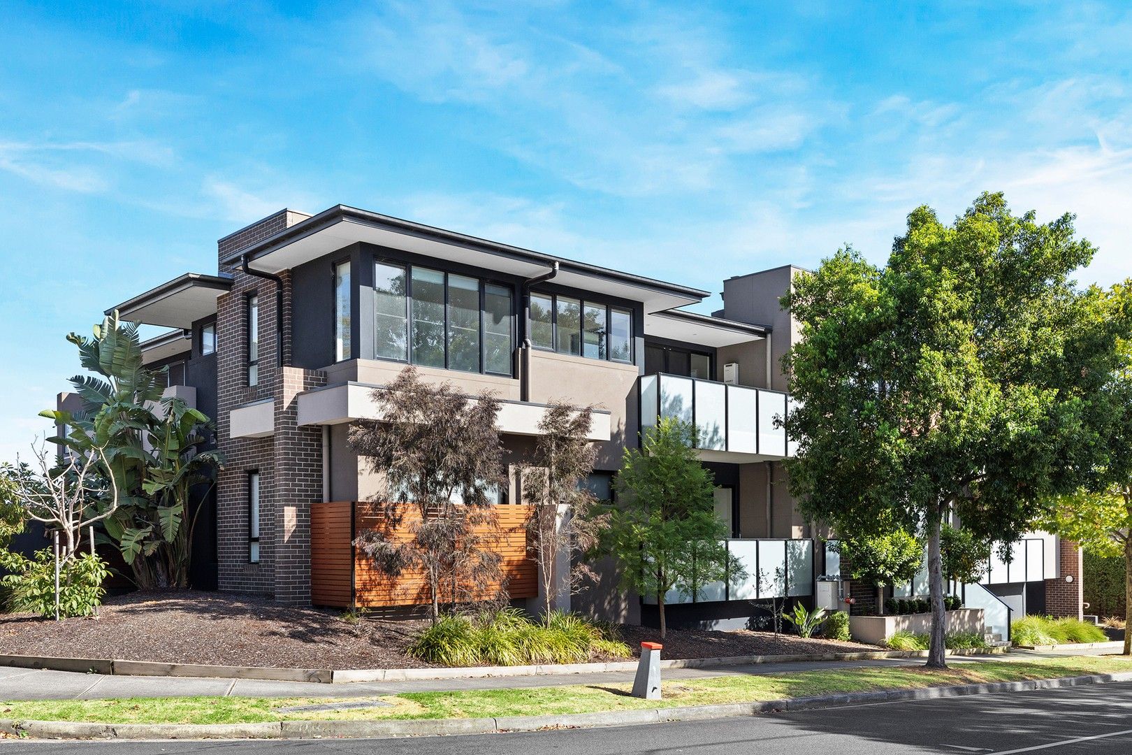 2 bedrooms Apartment / Unit / Flat in 5/67 Manningham Road BULLEEN VIC, 3105