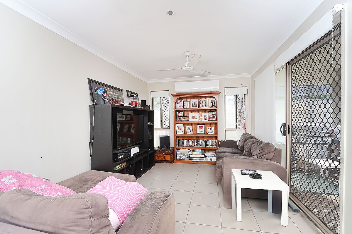 15 Essington Mews, Leichhardt QLD 4305, Image 2