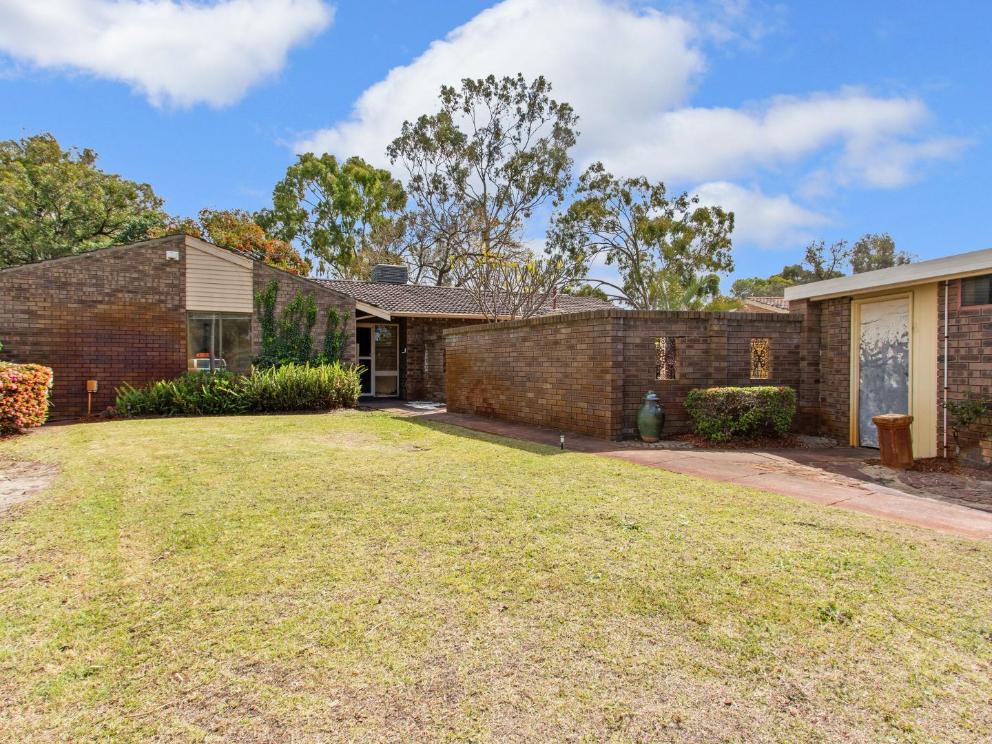 21 Beenan Close, Karawara WA 6152, Image 1