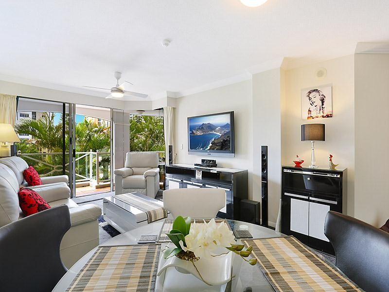 2205/24 Queensland Avenue, Broadbeach QLD 4218, Image 2