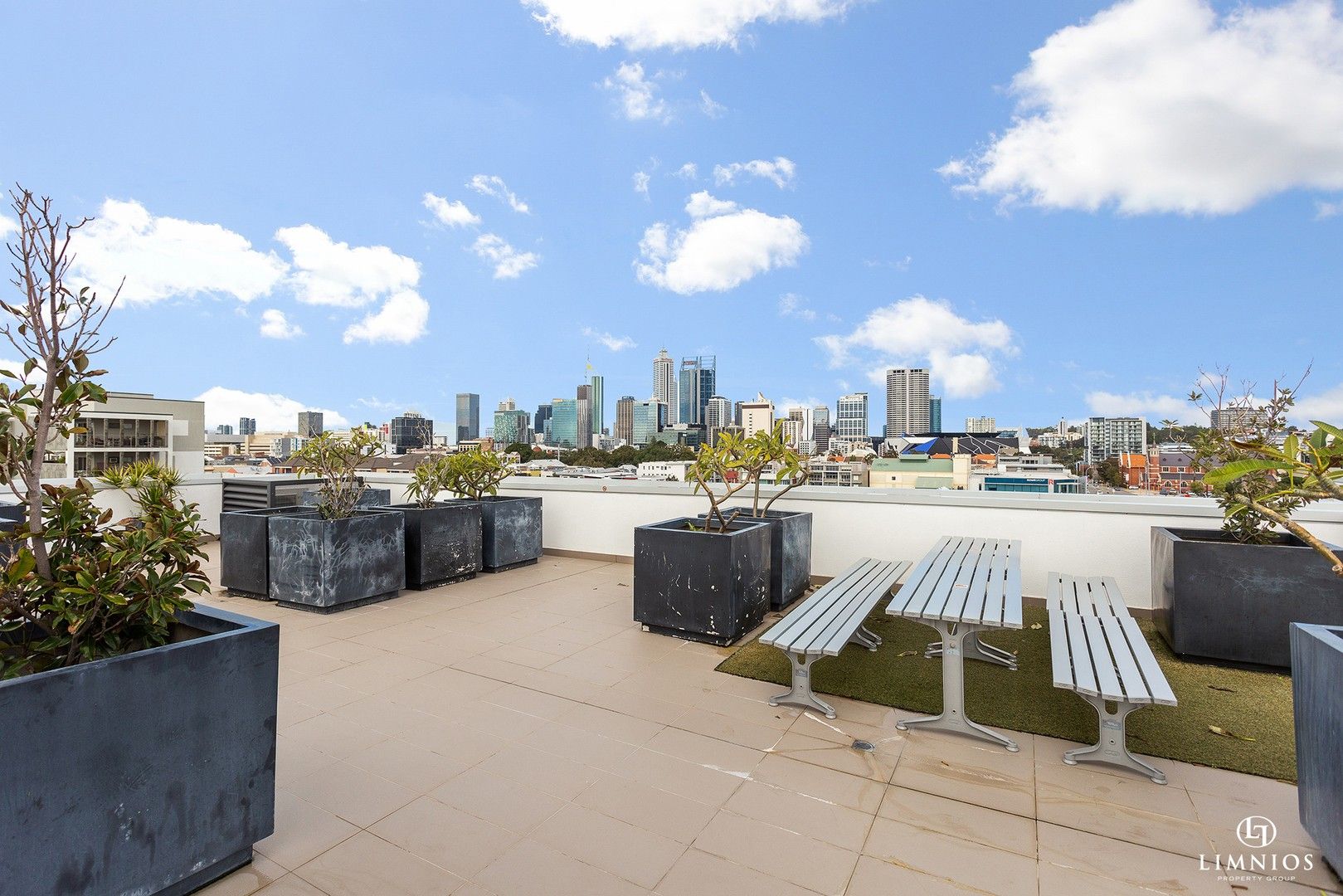 1 bedrooms Apartment / Unit / Flat in 13/152 Fitzgerald Street PERTH WA, 6000