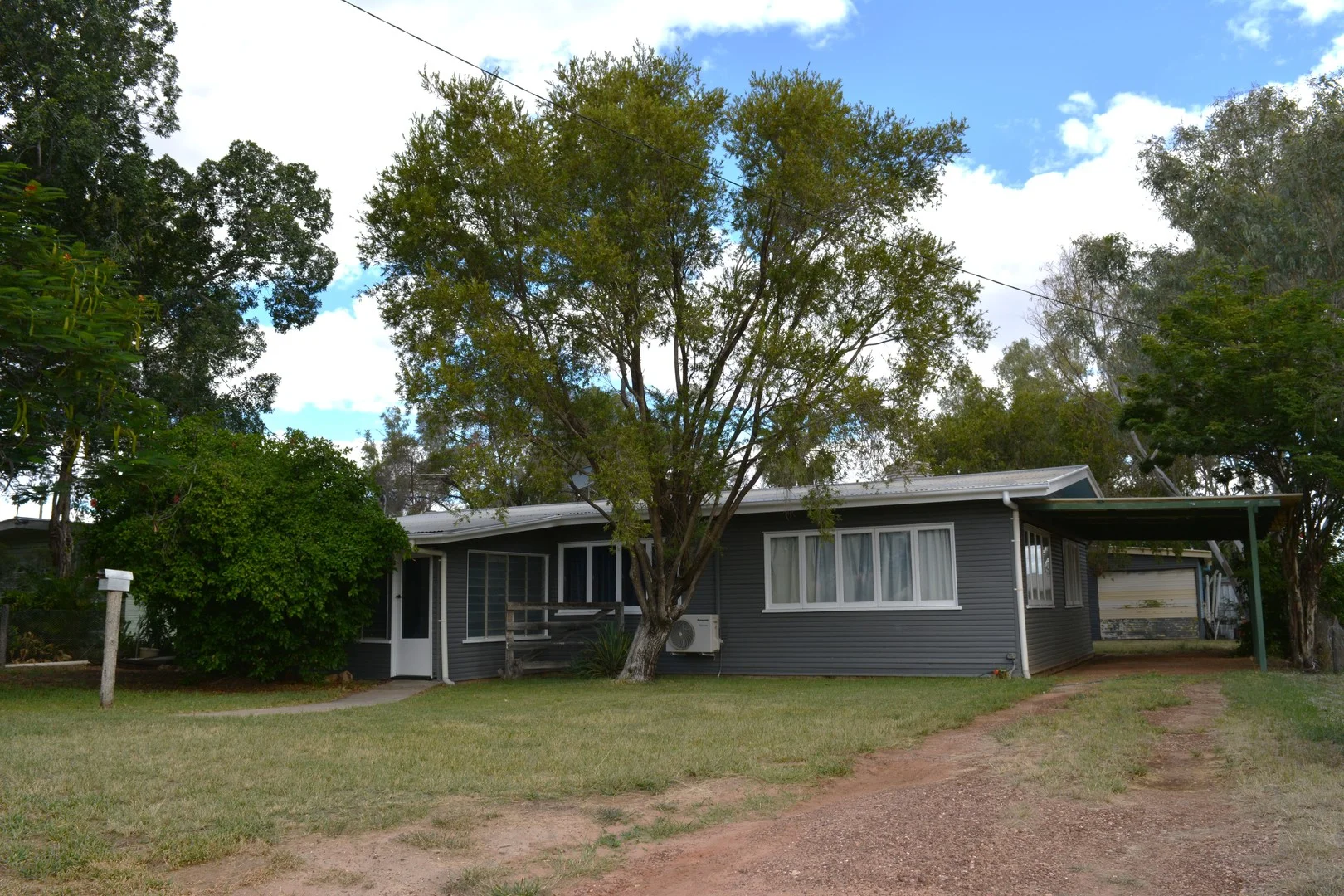 112 Thistle Street, Blackall QLD 4472