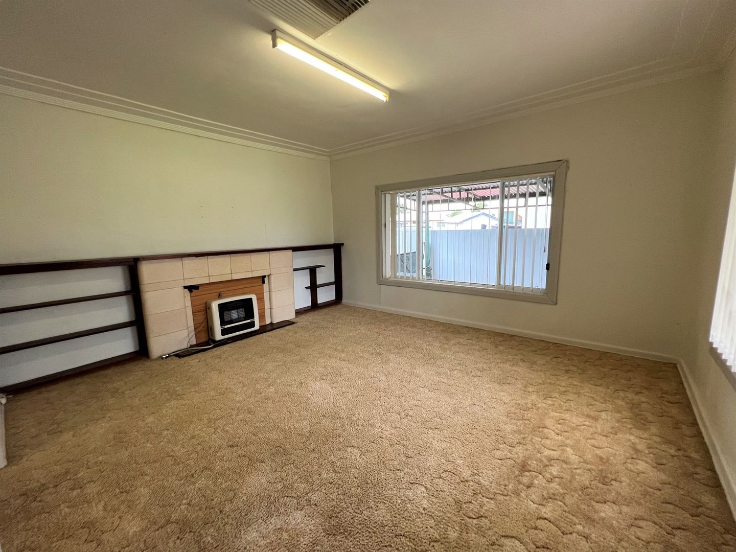 3 Florence Street, Hillston NSW 2675 House For Rent 300 Domain