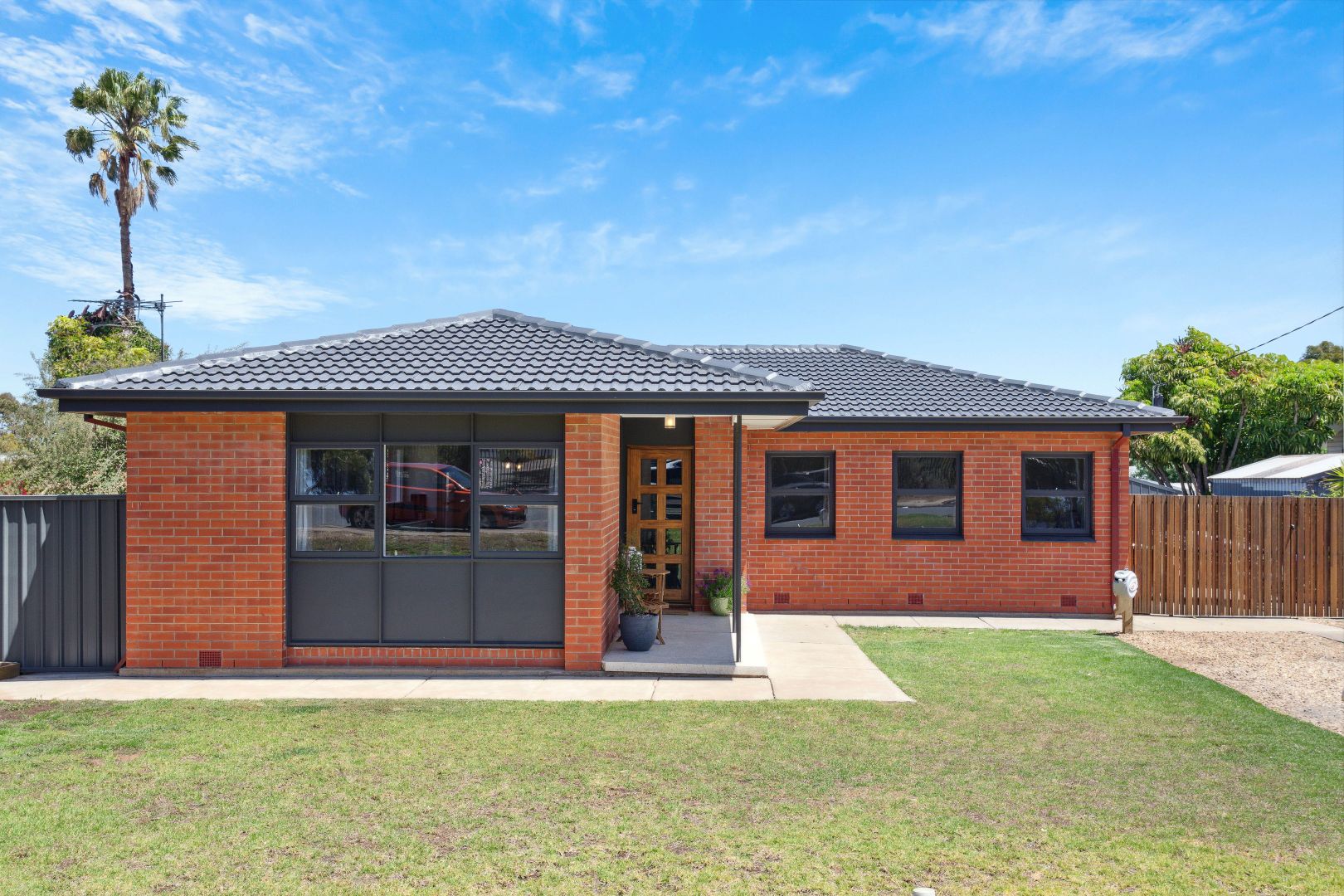 42 Elizabeth Road, Christie Downs SA 5164, Image 2