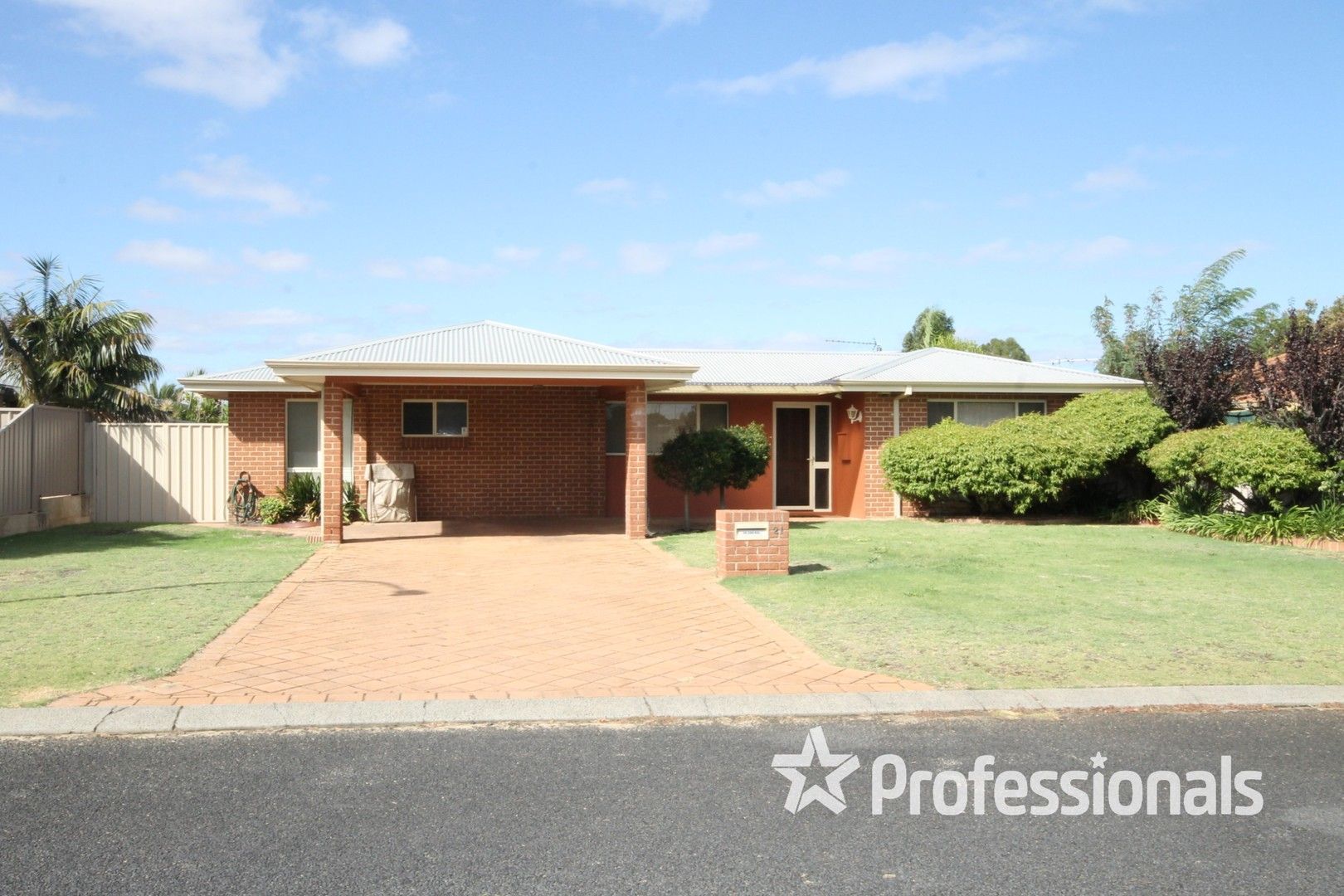 21 Gaudin Way, Australind WA 6233, Image 0