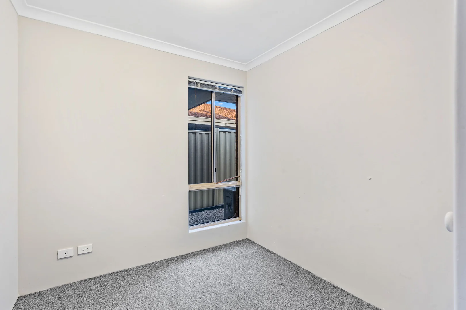 Additional image 12 of 5A Honeysuckle Ramble, Halls Head WA 6210