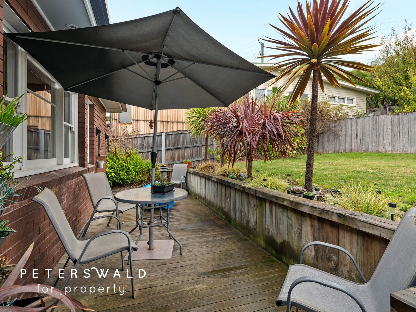 208 Derwent Avenue, Lindisfarne TAS 7015, Image 2