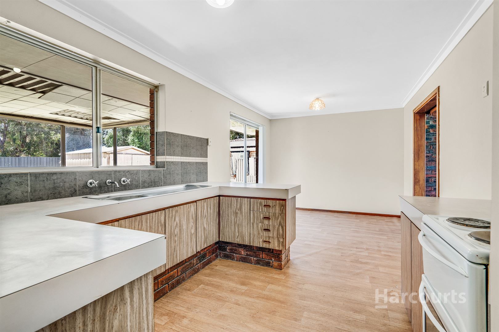 3 Sievewright Street, Silver Sands WA 6210, Image 2